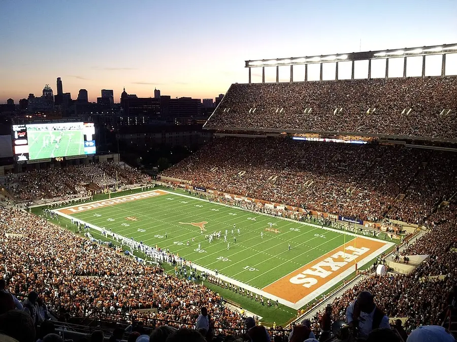 darrell k. royal memorial stadium